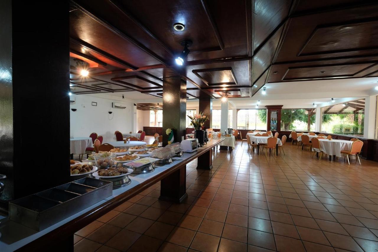 El Pantanal Hotel & Resort Puerto Quijarro  Екстер'єр фото