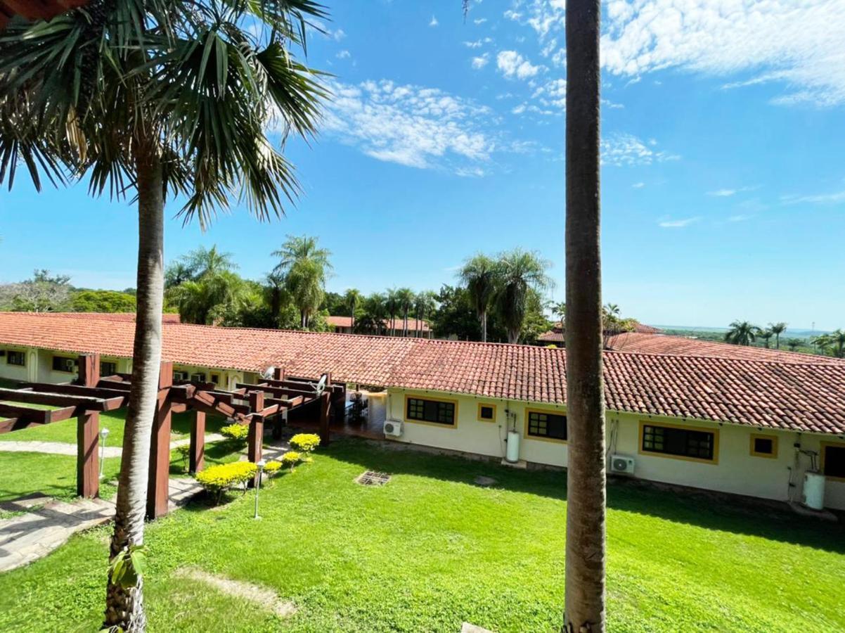 El Pantanal Hotel & Resort Puerto Quijarro  Екстер'єр фото