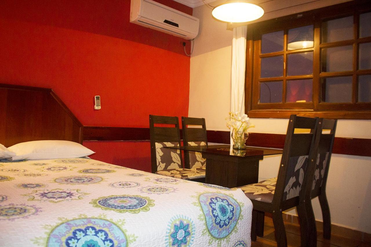 El Pantanal Hotel & Resort Puerto Quijarro  Екстер'єр фото